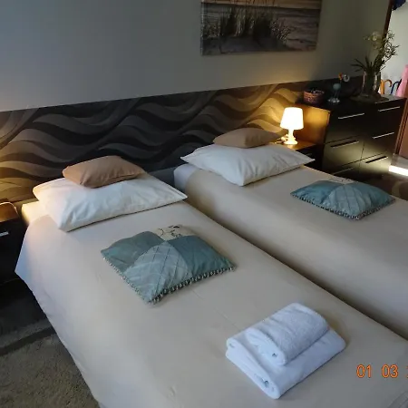 Nad Morzem U Kasi Guest house *