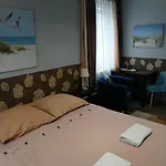 Guest house Nad Morzem U Kasi 3*