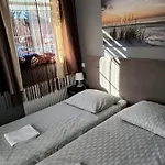 Nad Morzem U Kasi Guest house